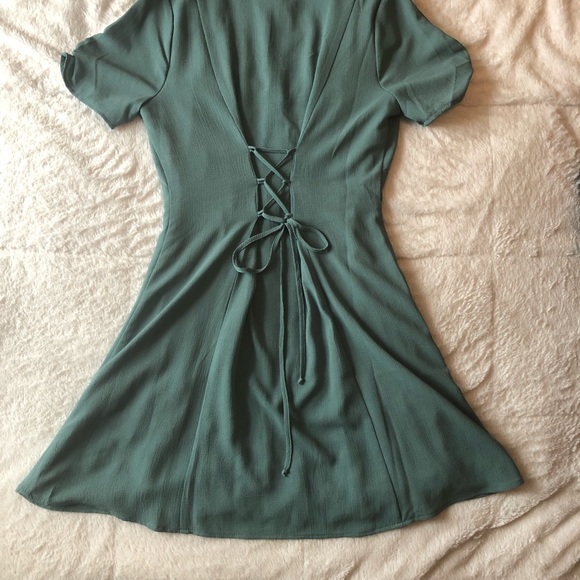 Green dress - Picture 4 of 8